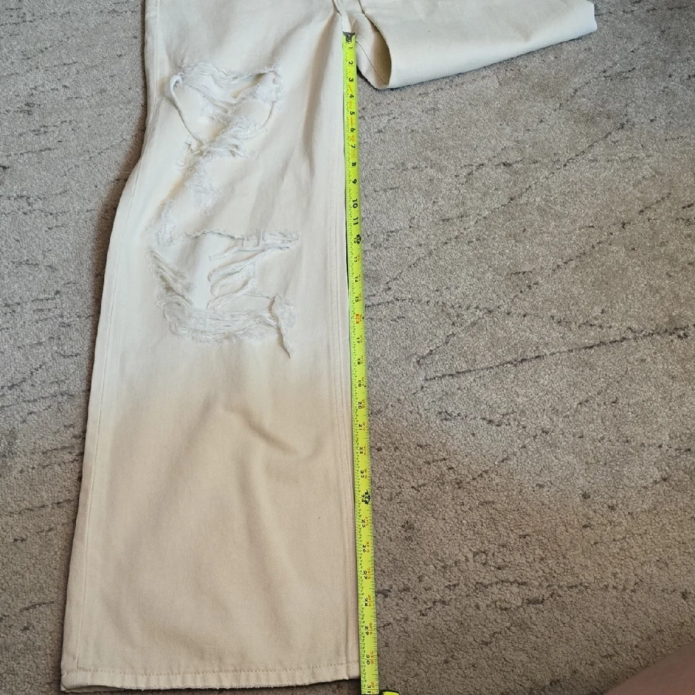 Vervet Los Angeles Distressed Wide Leg Cream Jeans, Size 26, NWT